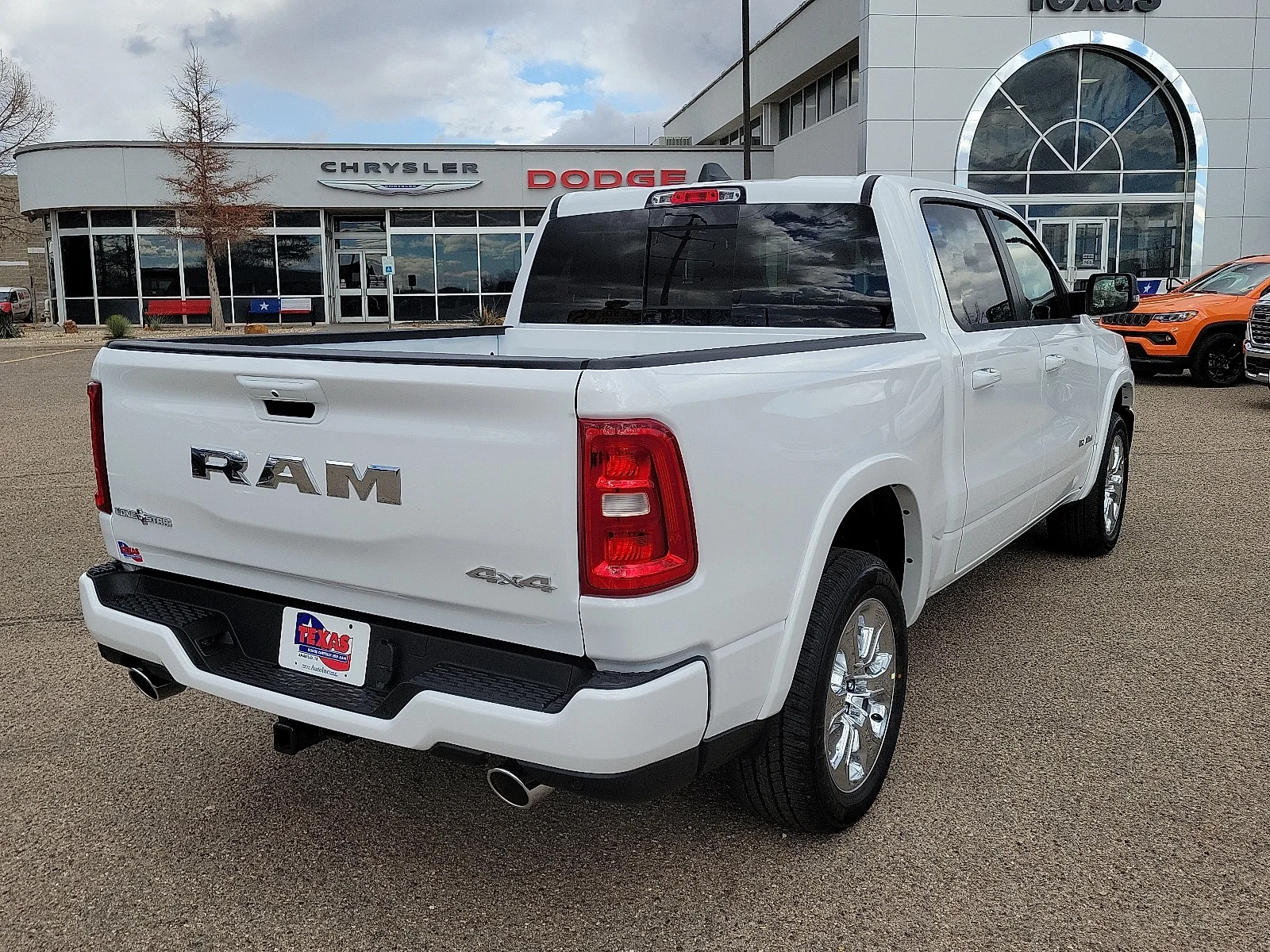 New 2026 PW7 Bright Whit Ram LONE STAR CREW CAB 4X4 5