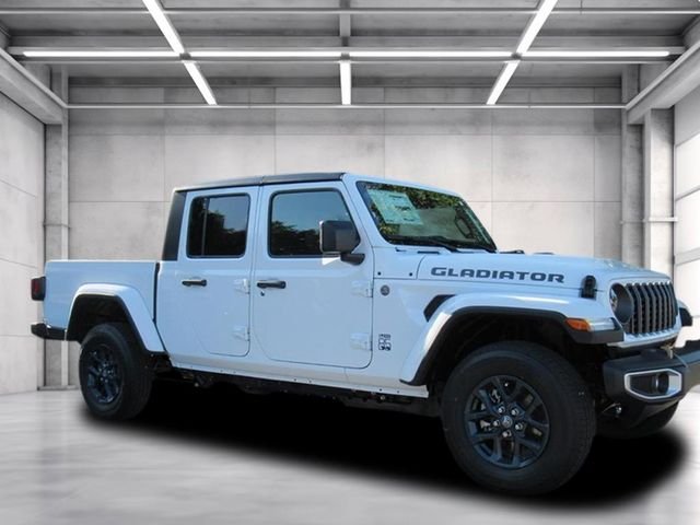 2026 Jeep Gladiator 85th Anniversary Edition Auto's photo