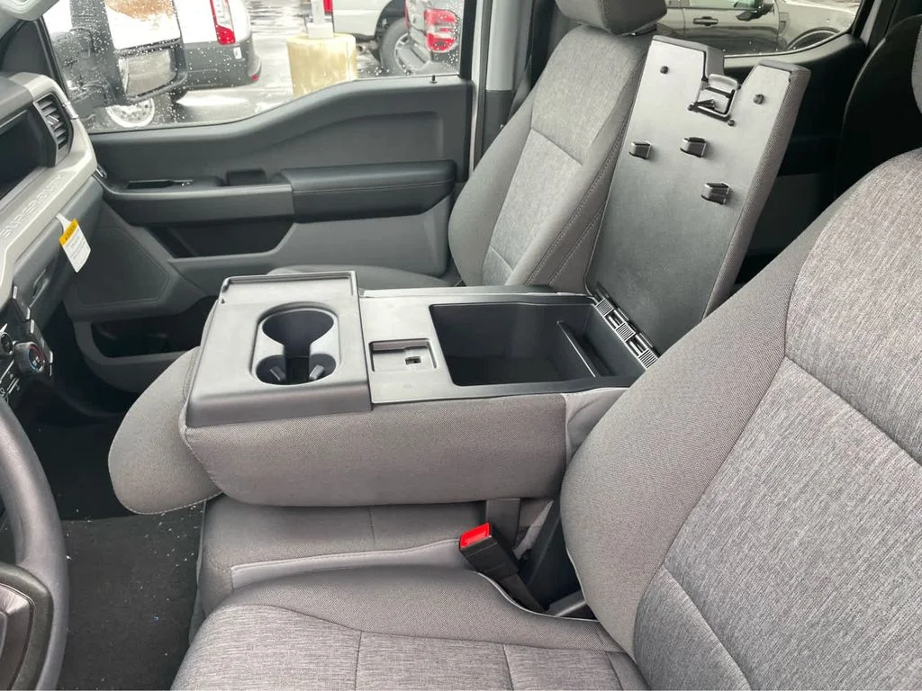 New 2026 Oxford White Ford F-250® XL image 29