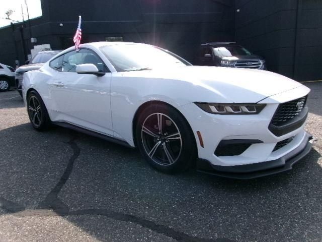 Used 2024 Oxford White Ford EcoBoost Premium image 3