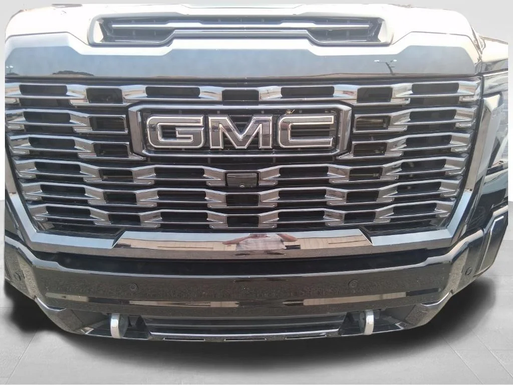 Used 2024 Black GMC Denali Ultimate image 13
