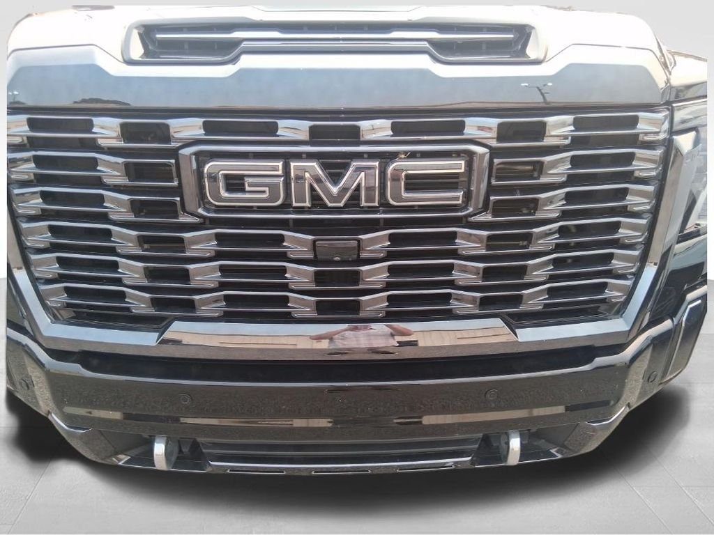 Used 2024 Black GMC Denali Ultimate image 13
