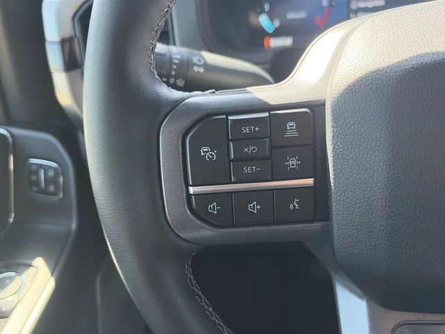 Used 2025 Blue Ford Lariat image 28