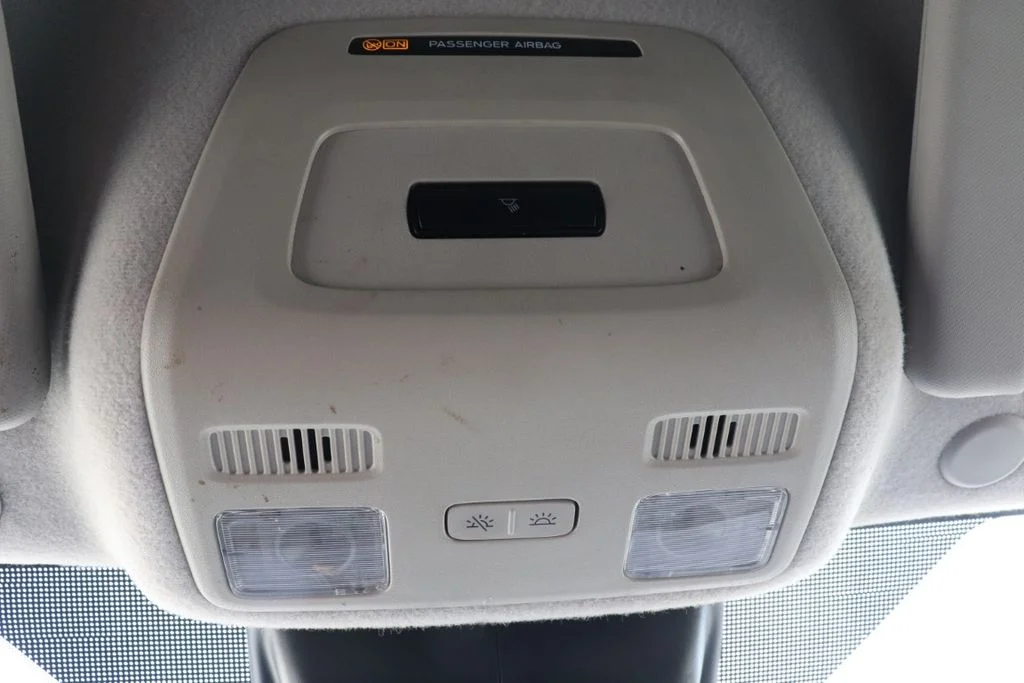 Used 2022 Oxford White Ford Base image 18