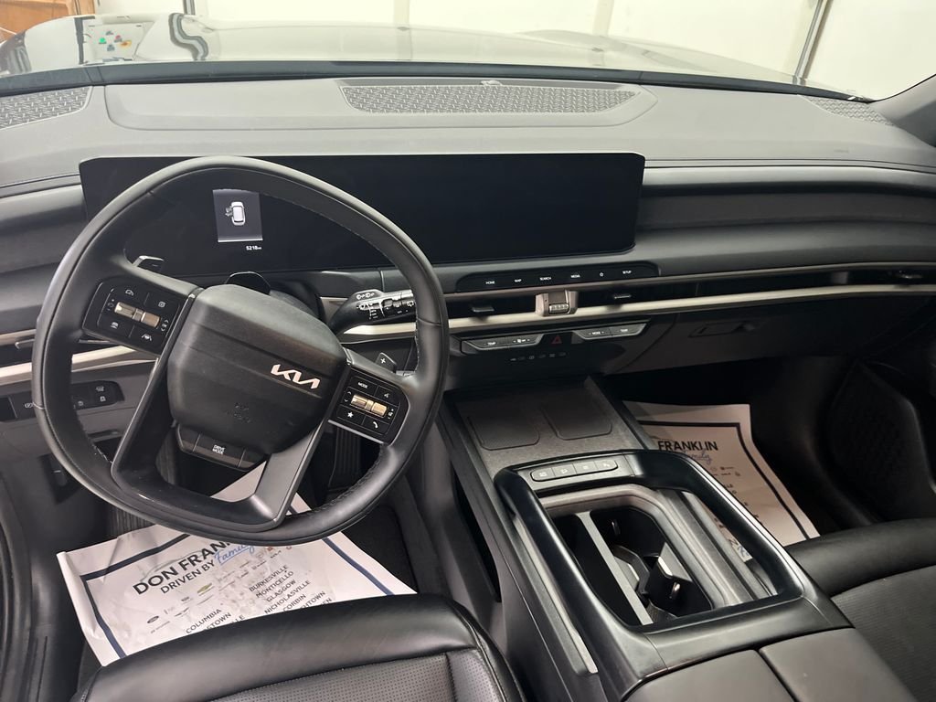 Used 2027 Black Kia LX image 14