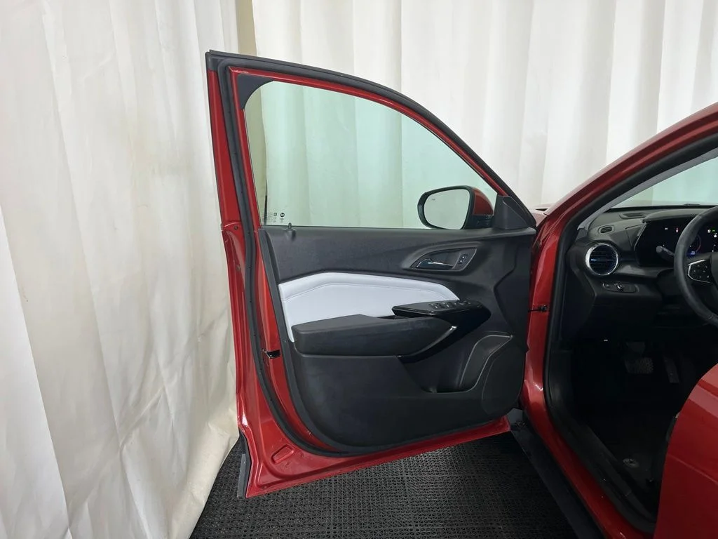 Used 2024 Orange Metallic Chevrolet LT image 17