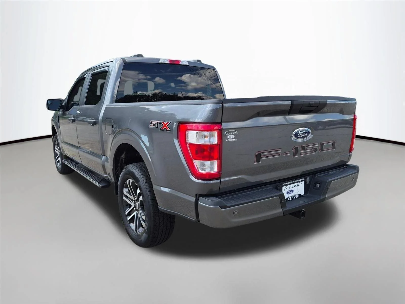 Used 2023 Carbonized Gray Metallic Ford XL image 7