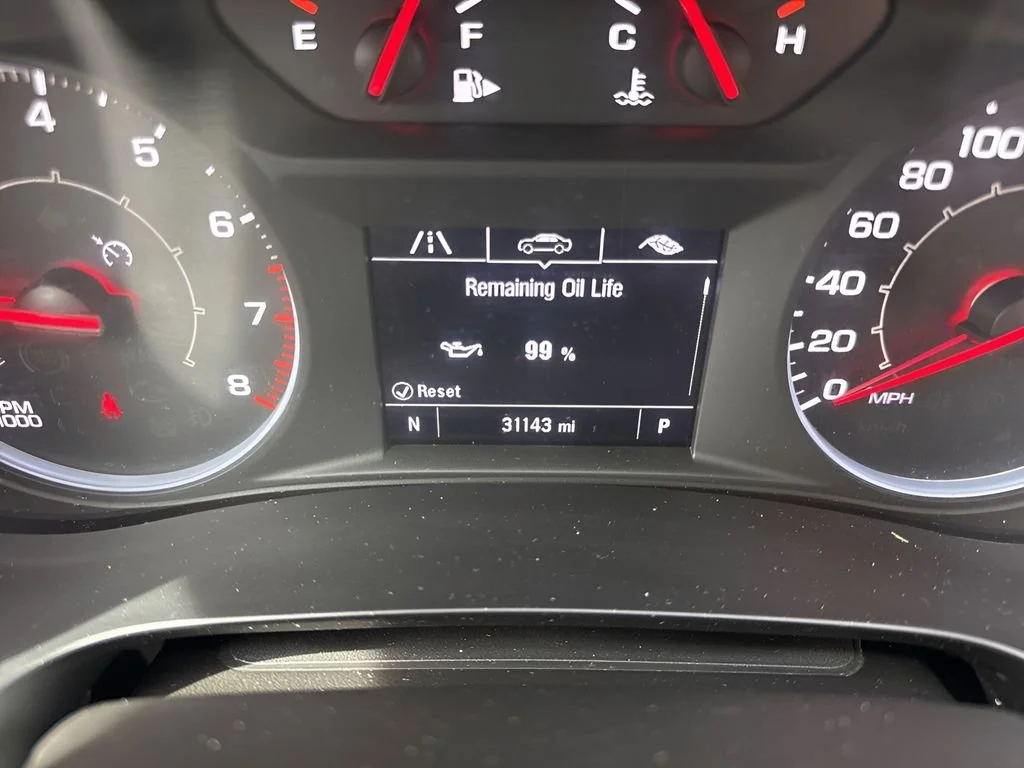 Used 2024 Summit White Chevrolet 1LT image 25