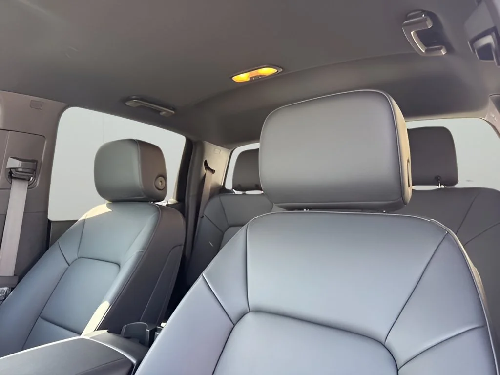 New 2026 Summit White Chevrolet Trail Boss image 11