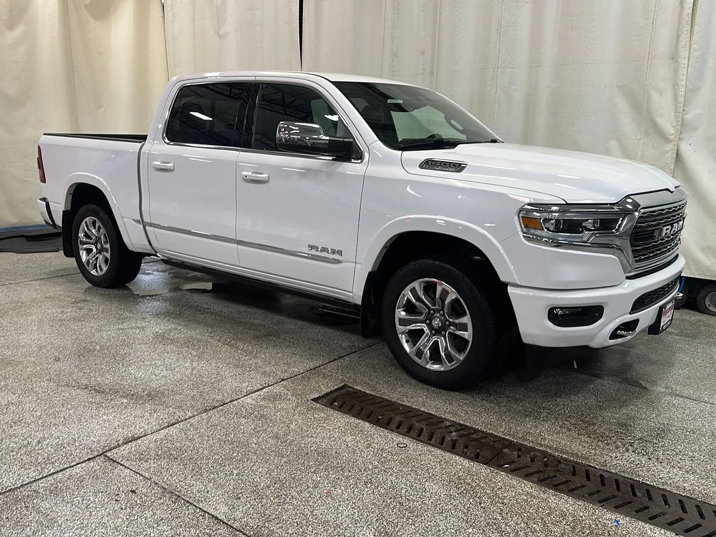 Used 2023 Bright White Clearcoat Ram Limited image 7