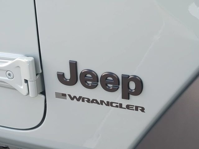 New 2026 Earl Clear-Coat Exterior Paint Jeep Sport S image 13