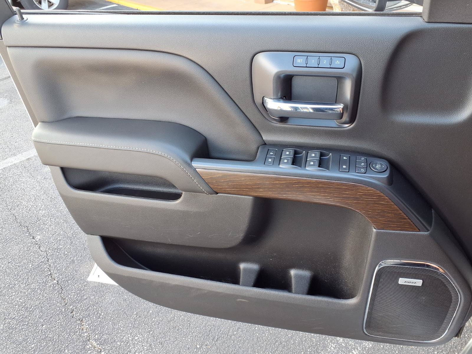 Used 2017 QUICKSILVER METALLIC GMC Denali image 25