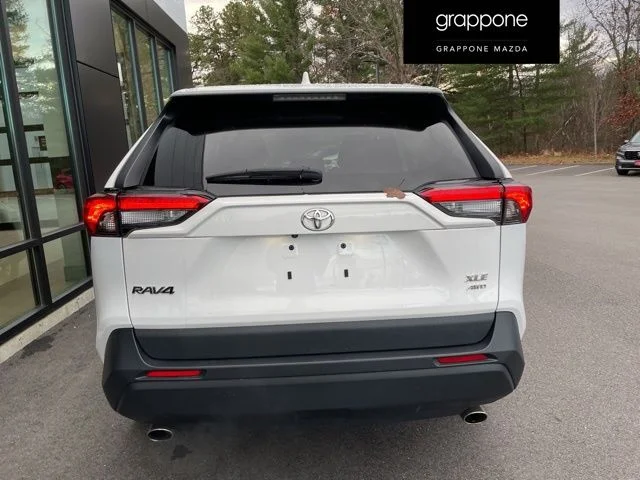 2023 Toyota RAV4 XLE - Photo 7