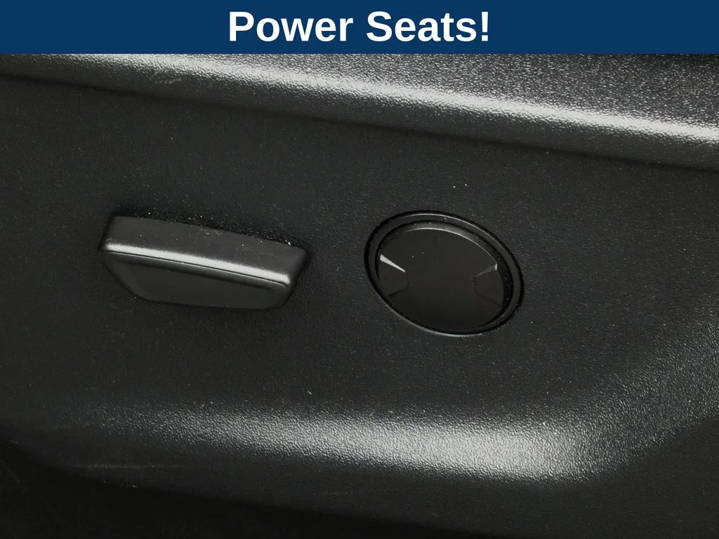 Used 2025 Silver Ford XLT image 18