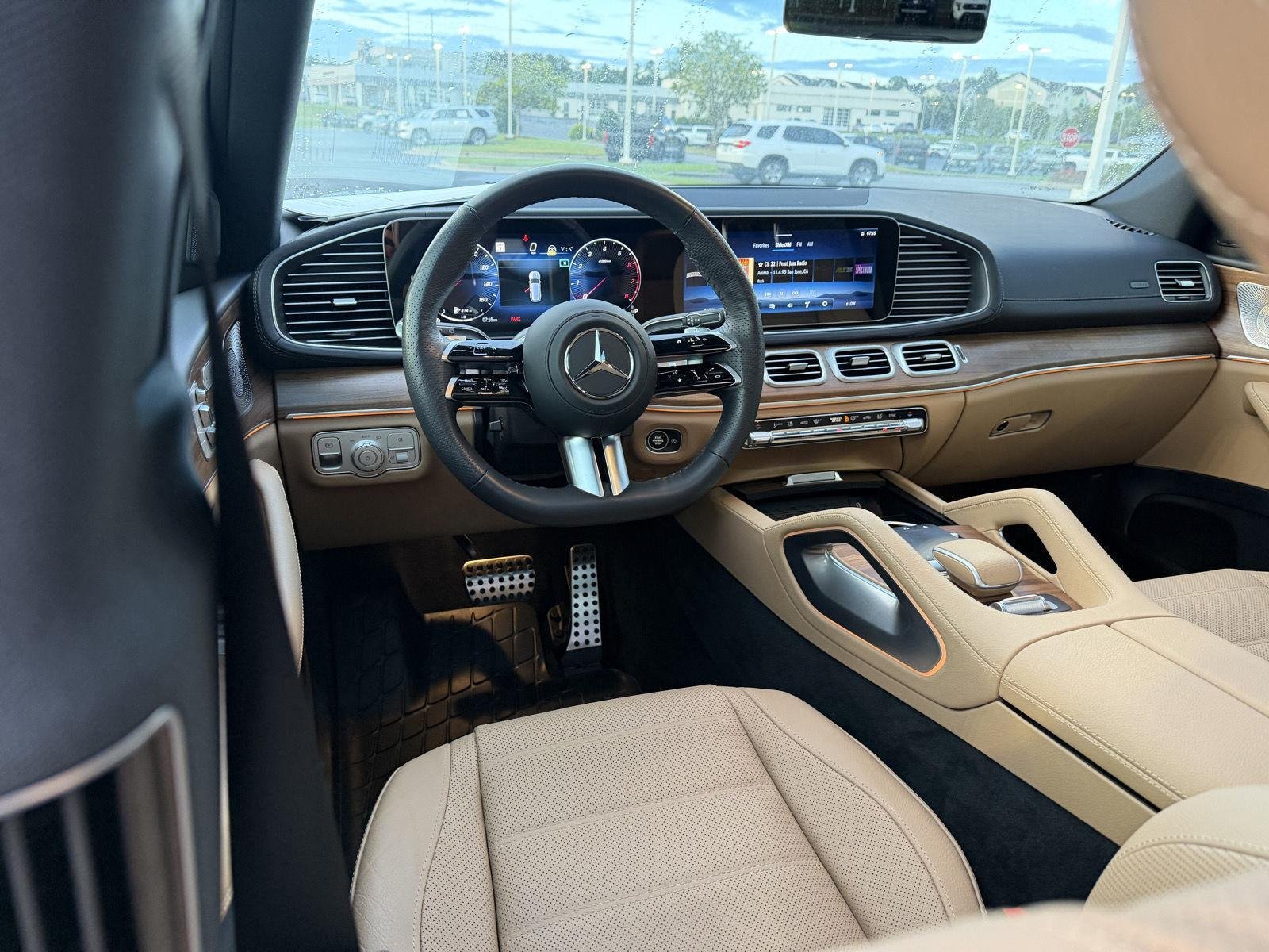 Used 2025 Polar White Mercedes-Benz GLS 450 image 17