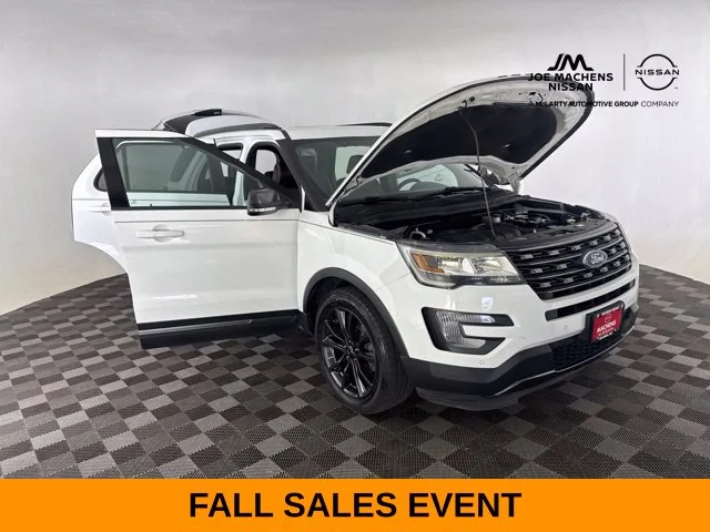 Used 2017 White Ford XLT image 17