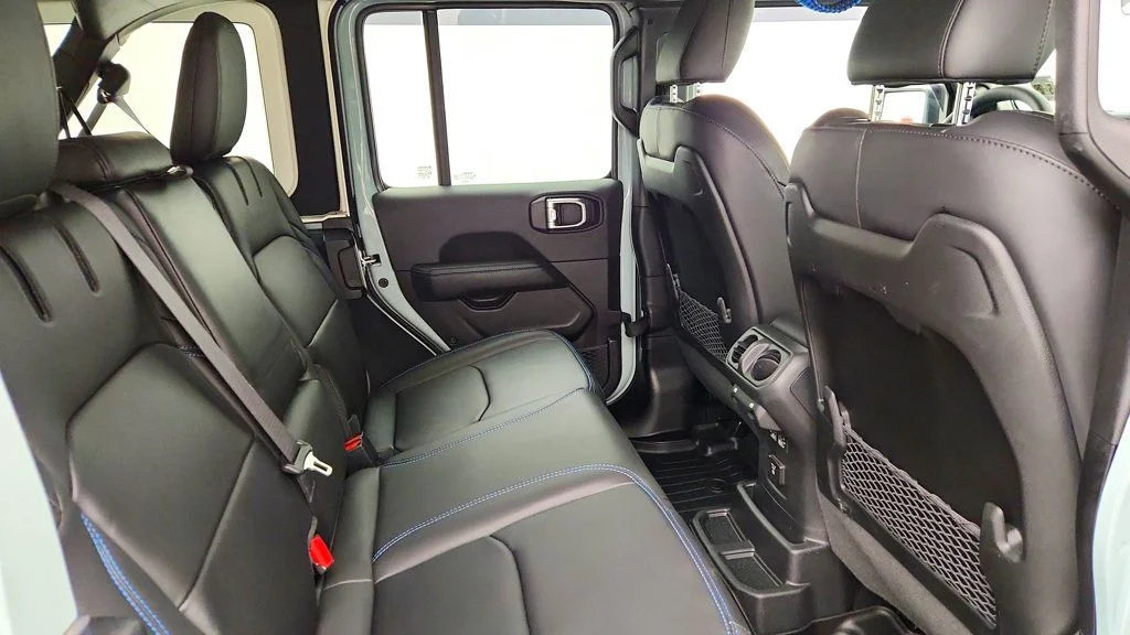 Used 2024 Earl Clearcoat Jeep Rubicon X 4xe w/ Nappa Leather, Rock-Trac & Off-Road Camera image 25