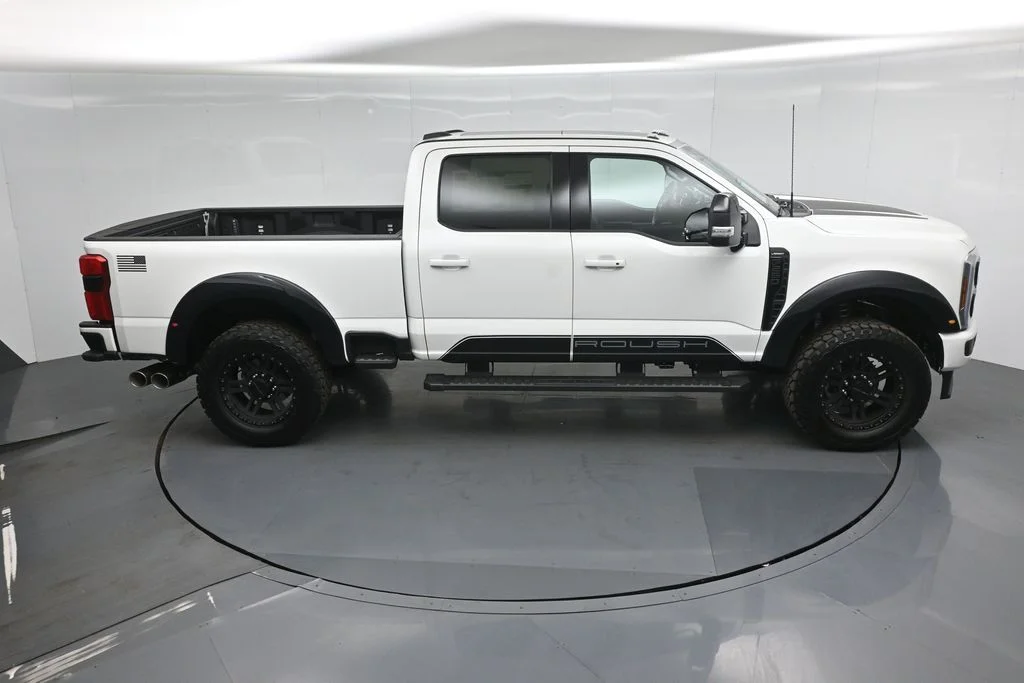 New 2026 Star White Metallic Tri-Coat Ford Lariat image 38