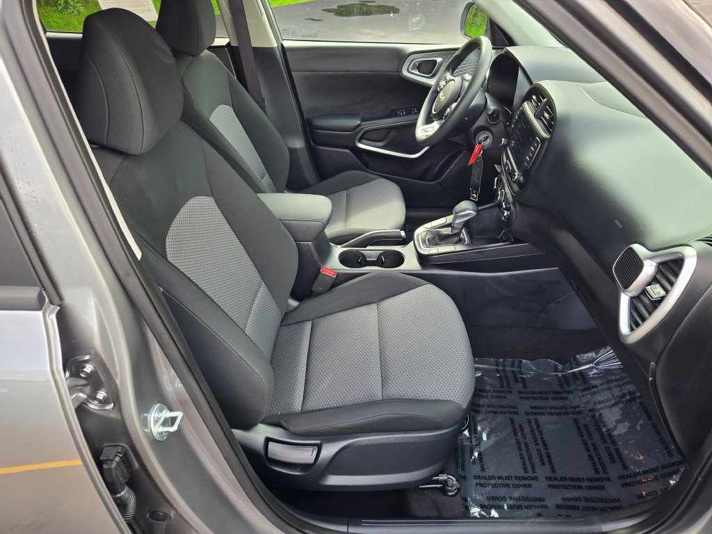 2024 Kia Soul LX - Photo 7