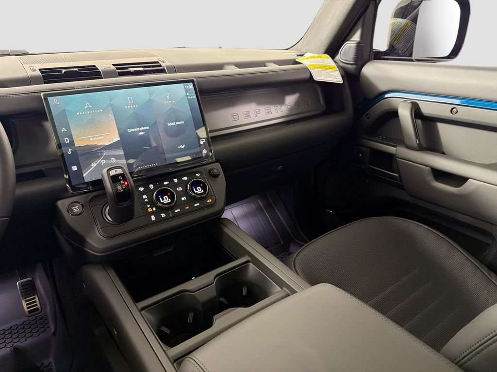 New 2026 Sargasso Blue Land Rover  OCTA image 25