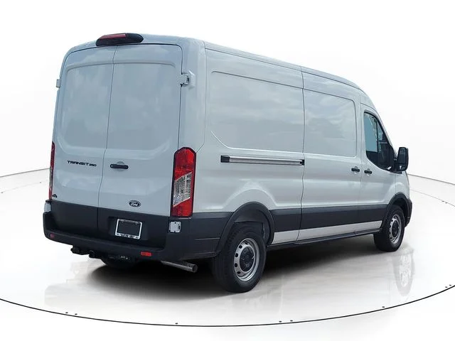 New 2026 Oxford White Ford Base image 5