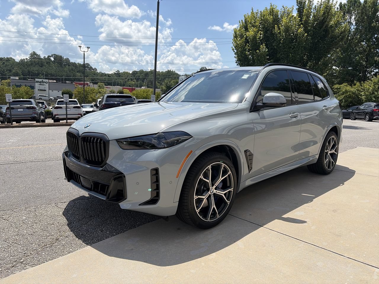 Used 2026 Brooklyn Grey Metallic BMW xDrive40i image 4