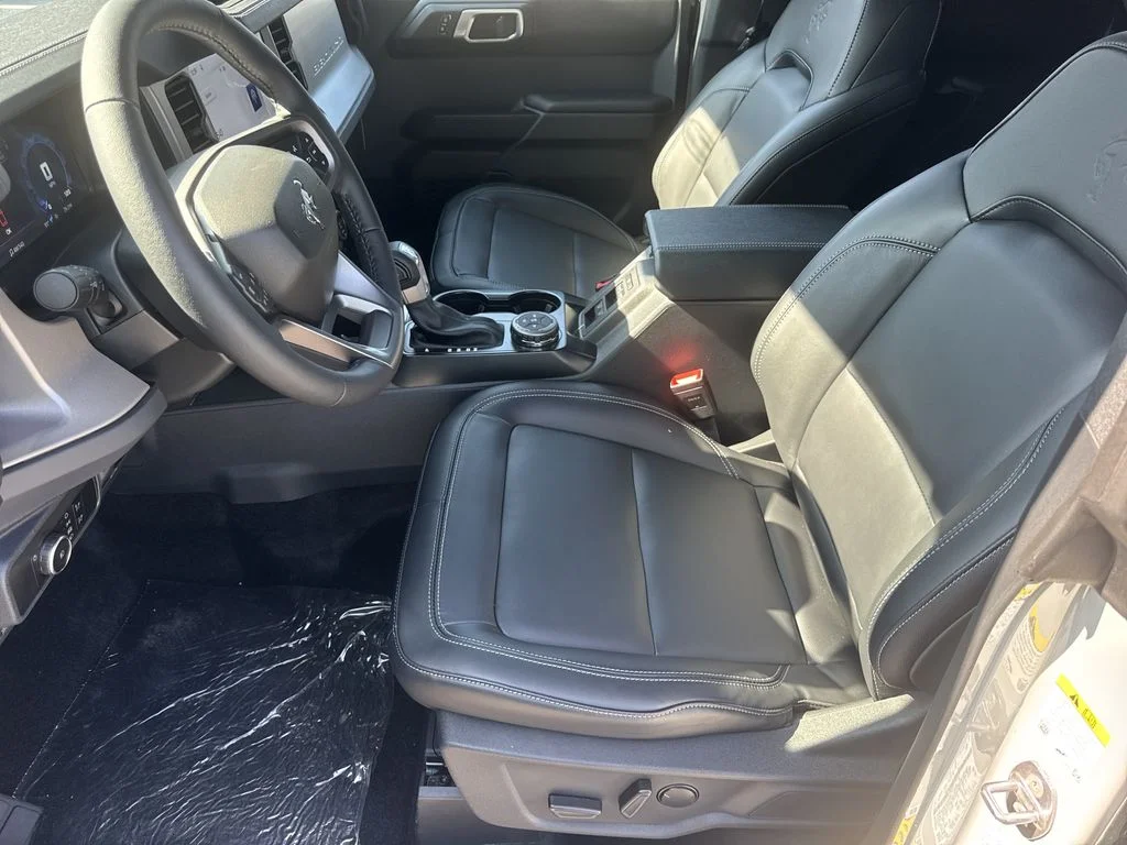New 2026 Avalanche Gray Ford Outer Banks image 9
