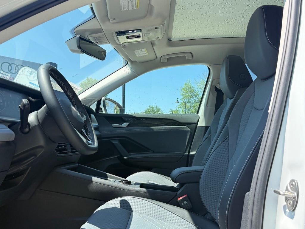New 2026 White Volkswagen 2.0T SE image 31