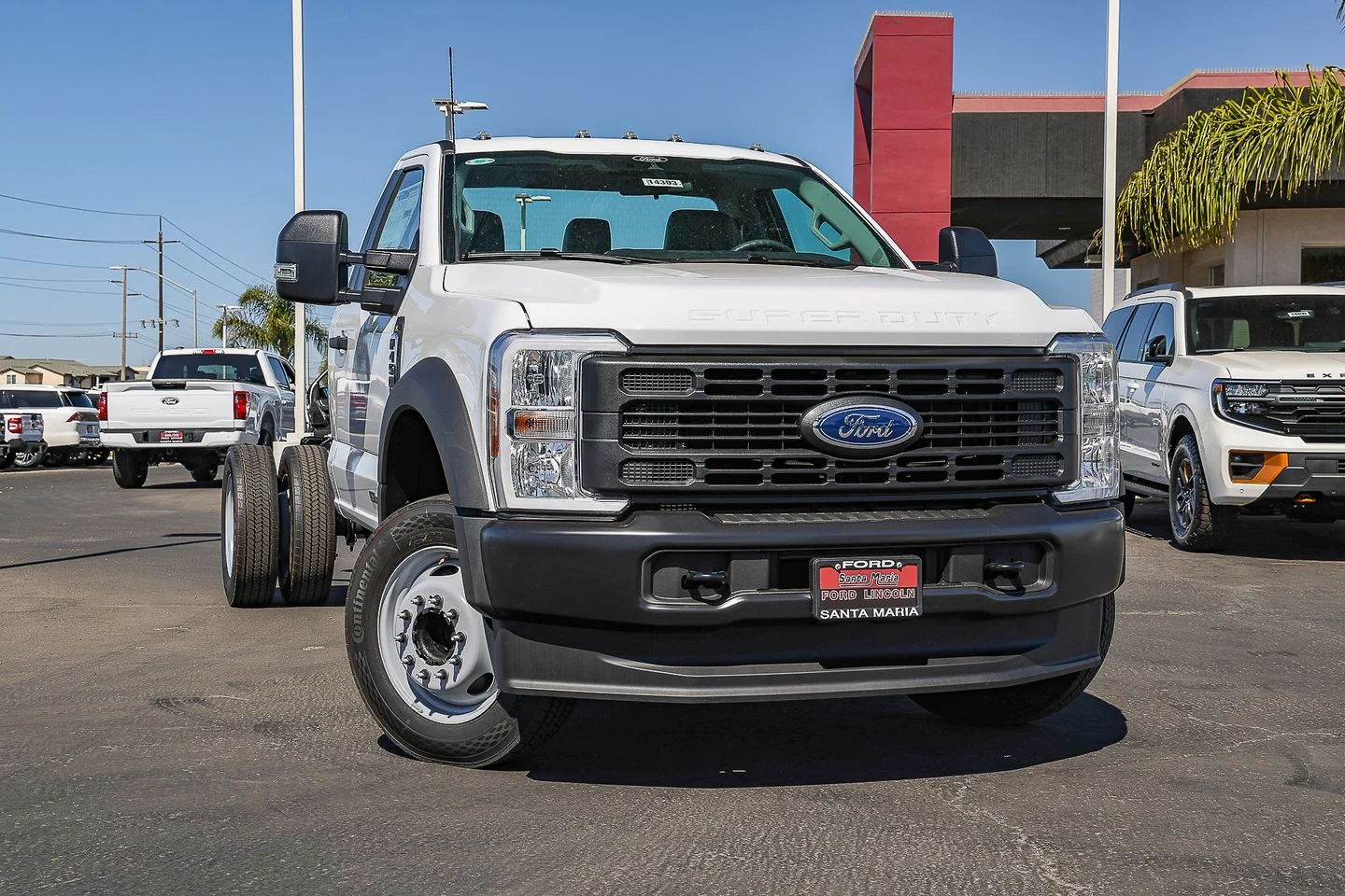 New 2026 Oxford White Ford F-450® XL image 1