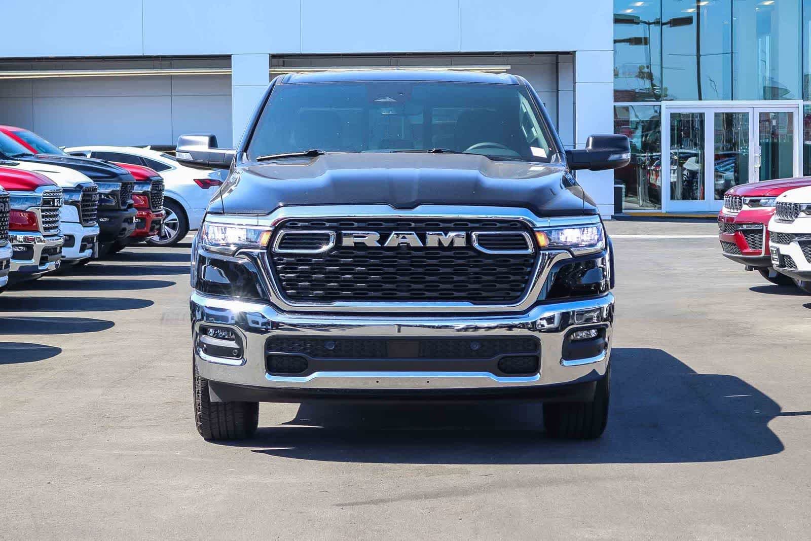 New 2026 Diamond Black Crystal Pearl-Coat Exterior Paint RAM Big Horn image 2