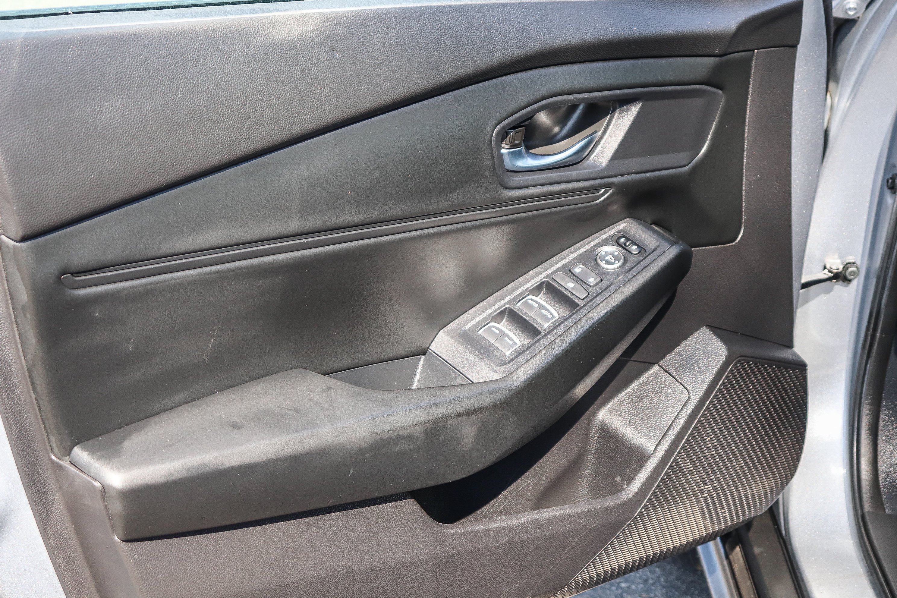 2024 Honda Accord EX - Photo 25