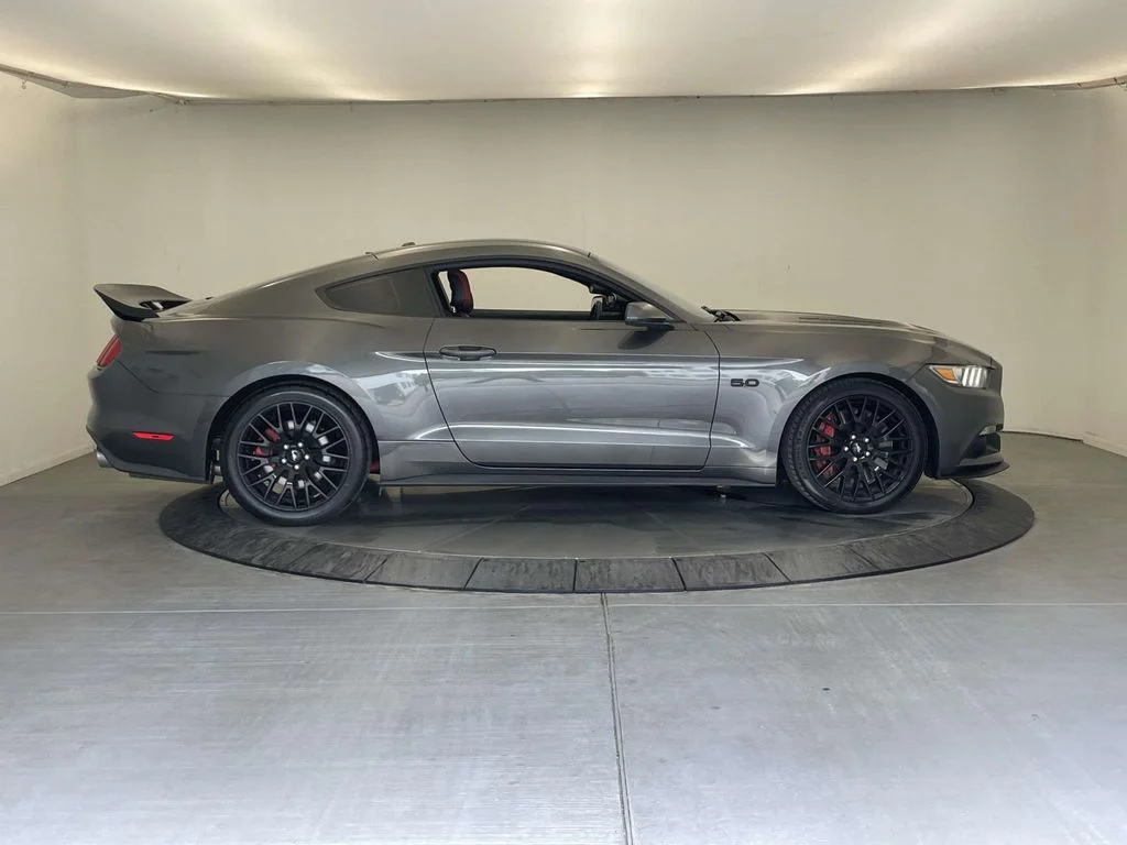 Used 2015 Blue Ford GT Premium image 6