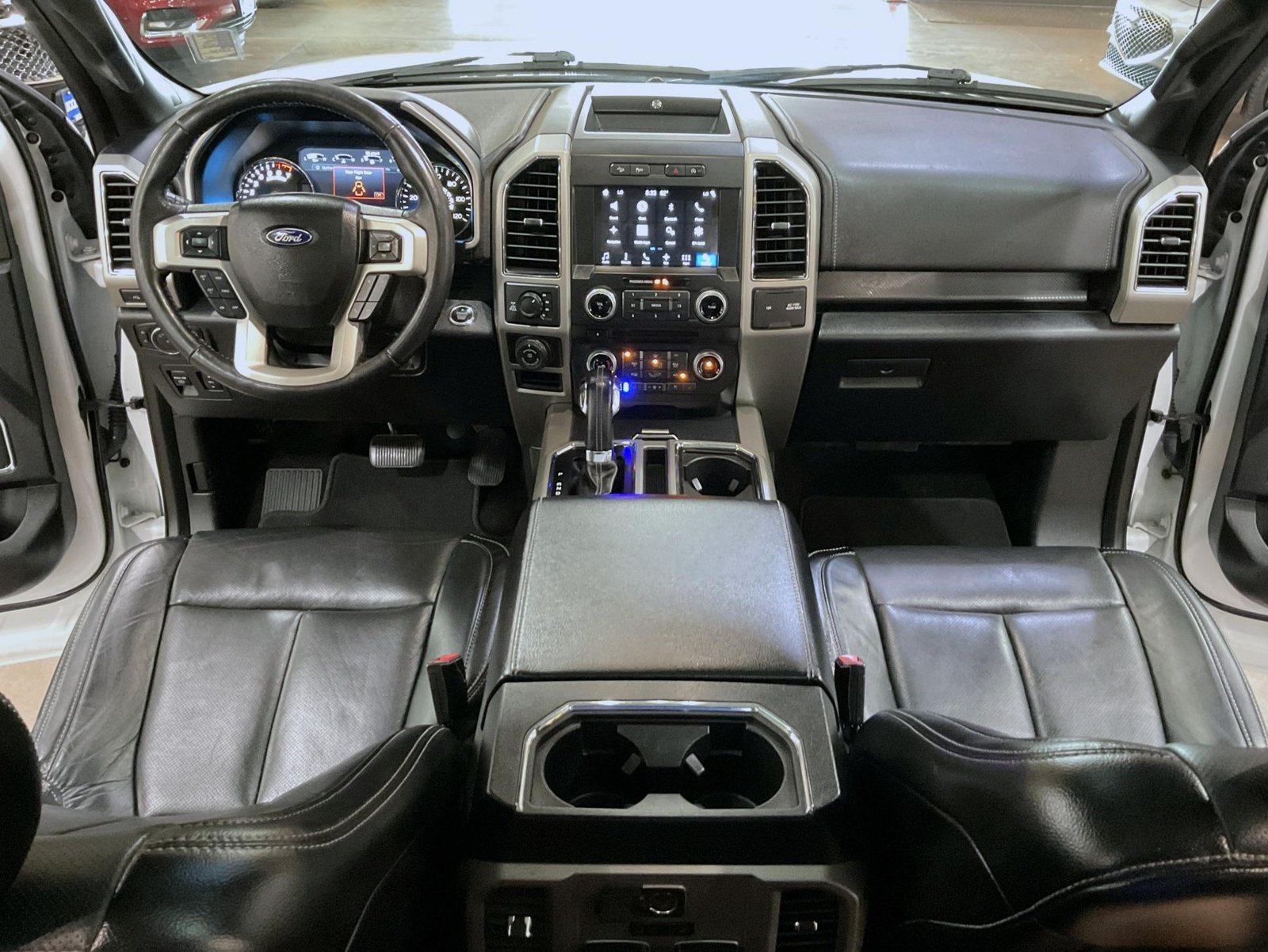 Used 2018 White Ford Lariat image 12