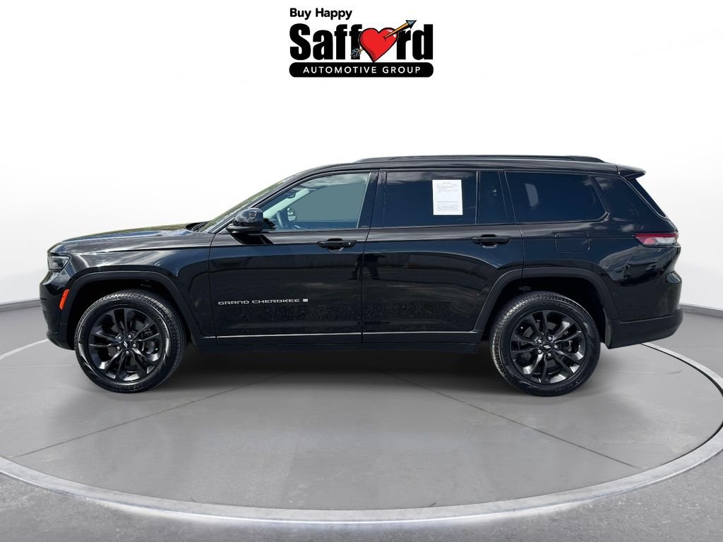 Used 2021 Black Jeep Laredo image 4