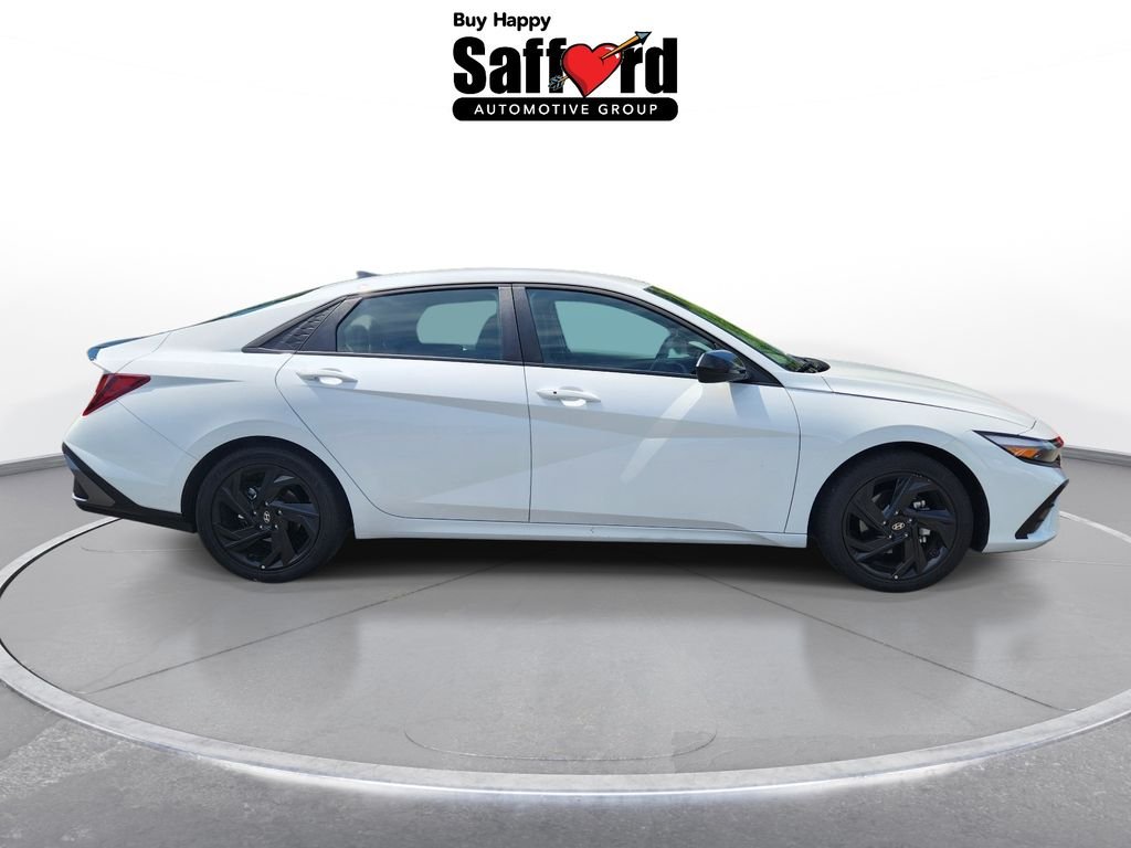 Used 2026 White Hyundai SEL Sport image 6