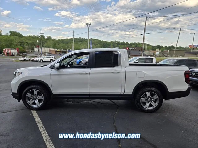 New 2026 Platinum White Pearl Honda RTL image 4