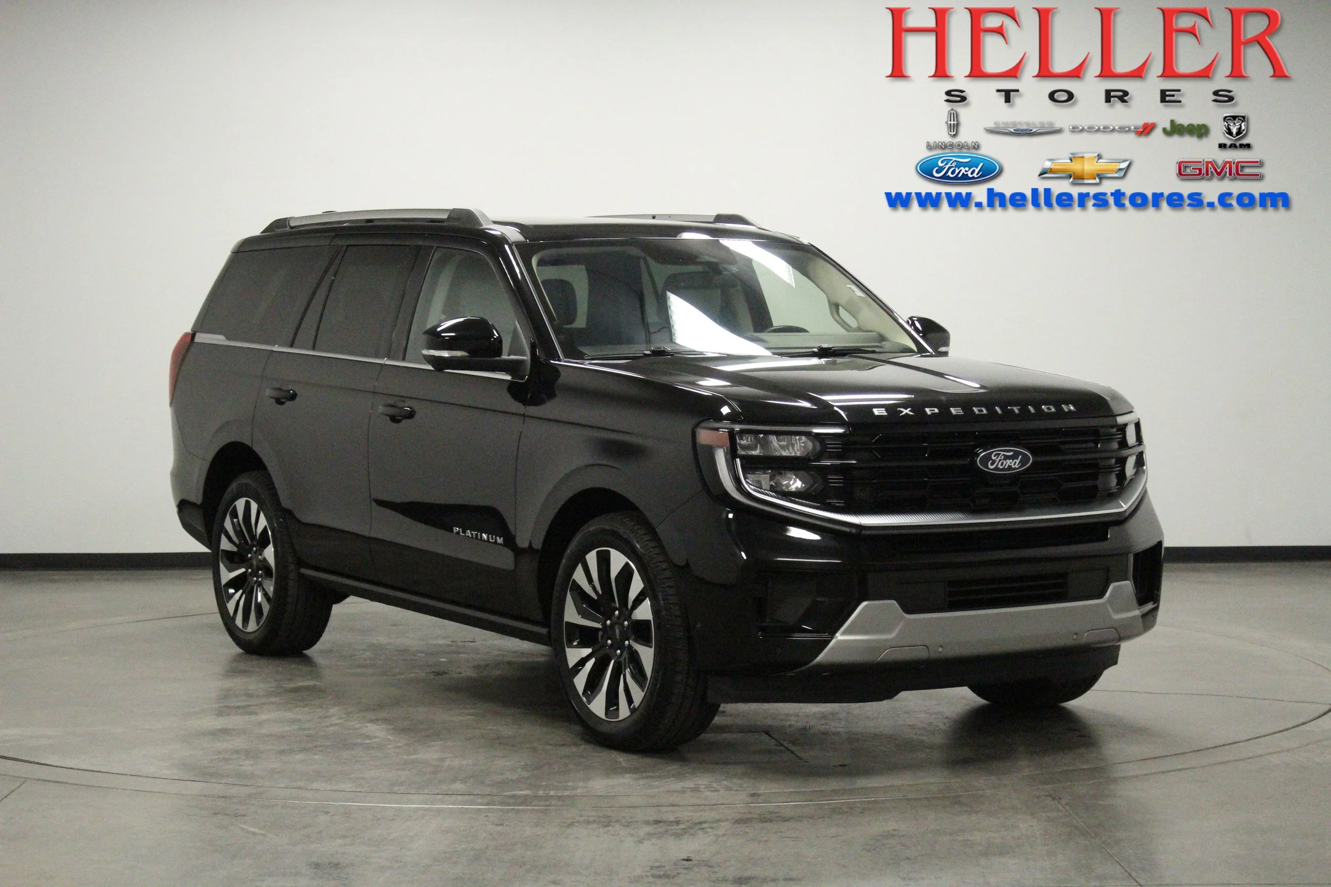 Used 2025 Black Metallic Ford Platinum image 1