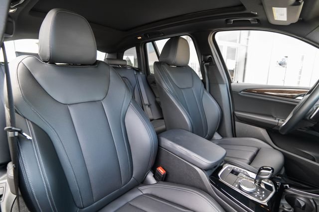 Certified Used 2024 Dark Graphite Metallic BMW xDrive30i image 16