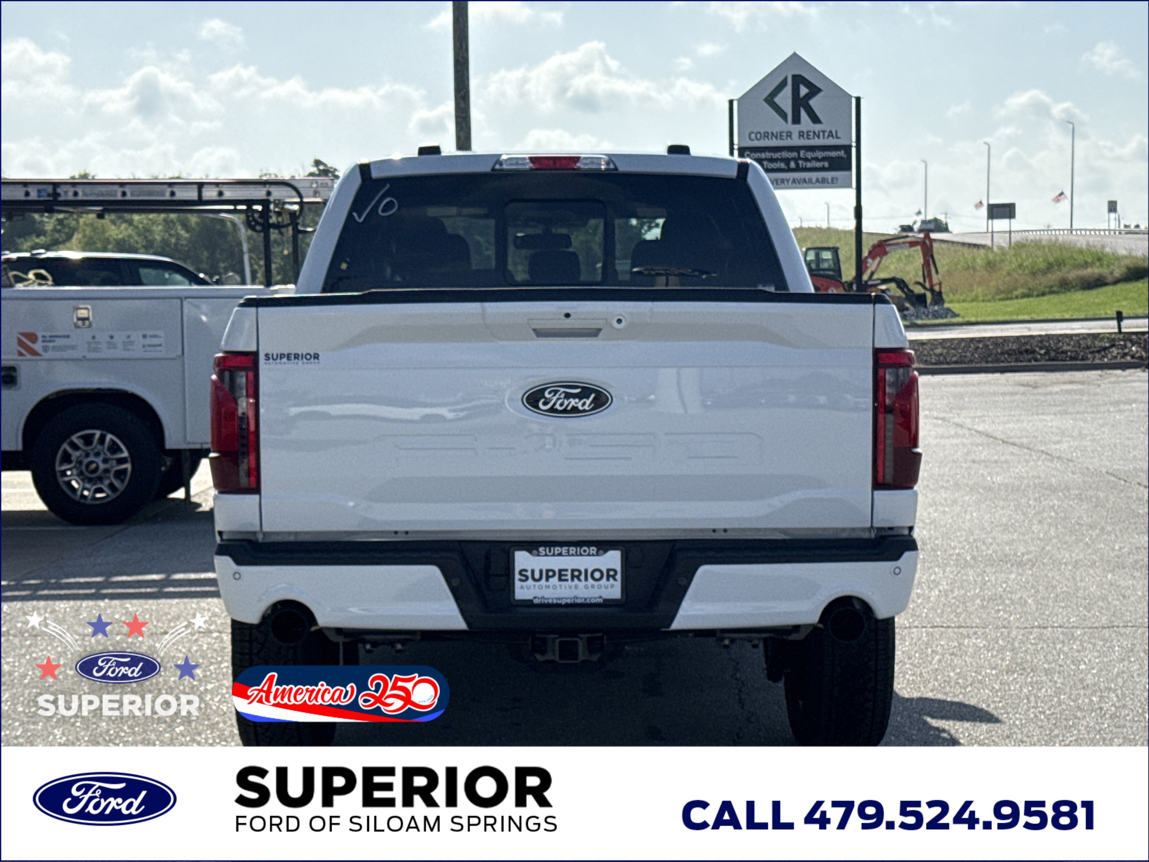 New 2026 Oxford White Ford XLT image 3