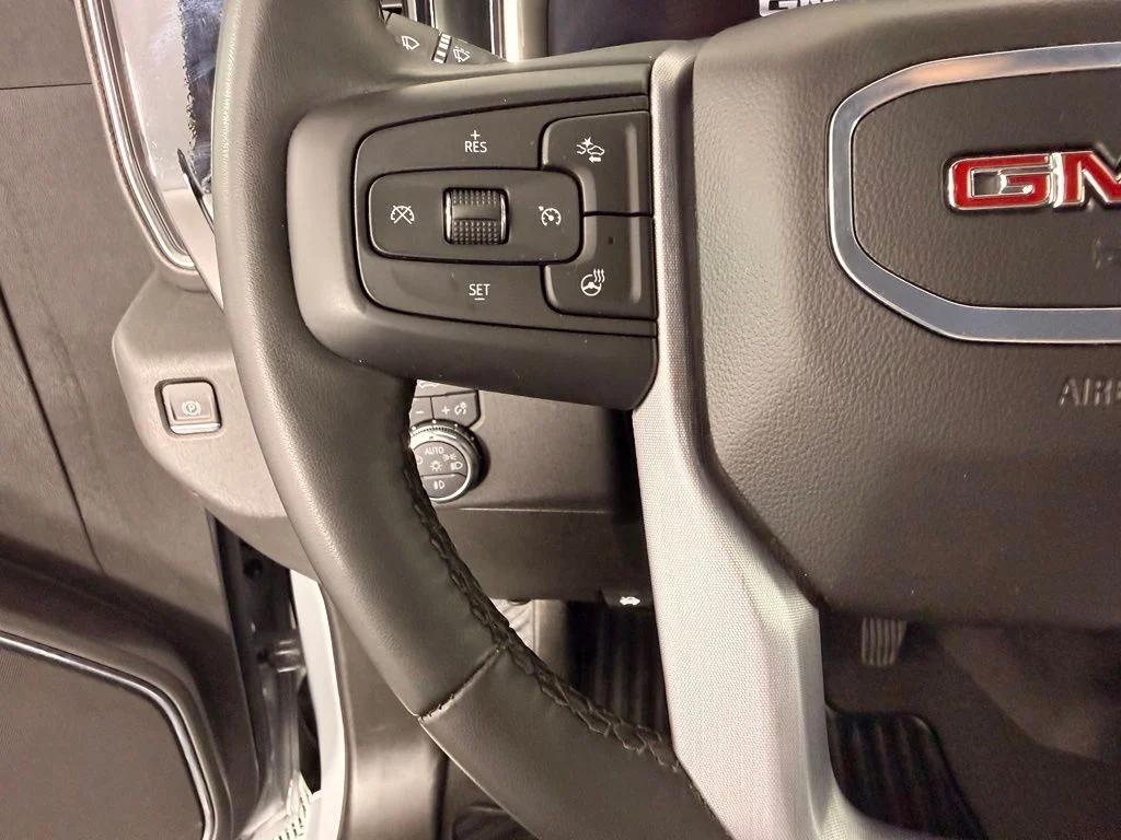 Used 2024 Gray GMC Elevation image 20