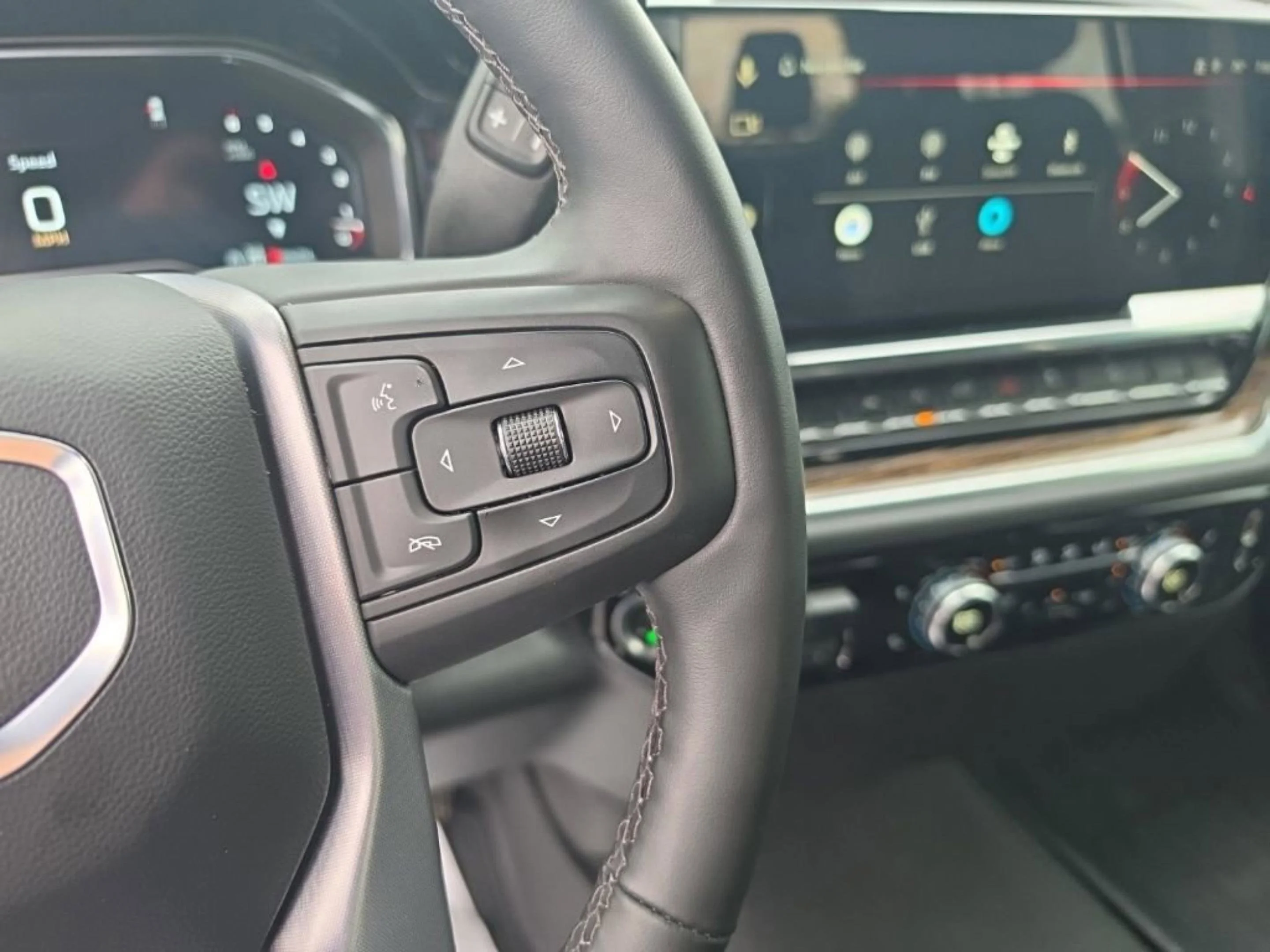 Used 2025 Sterling Metallic GMC Elevation image 16