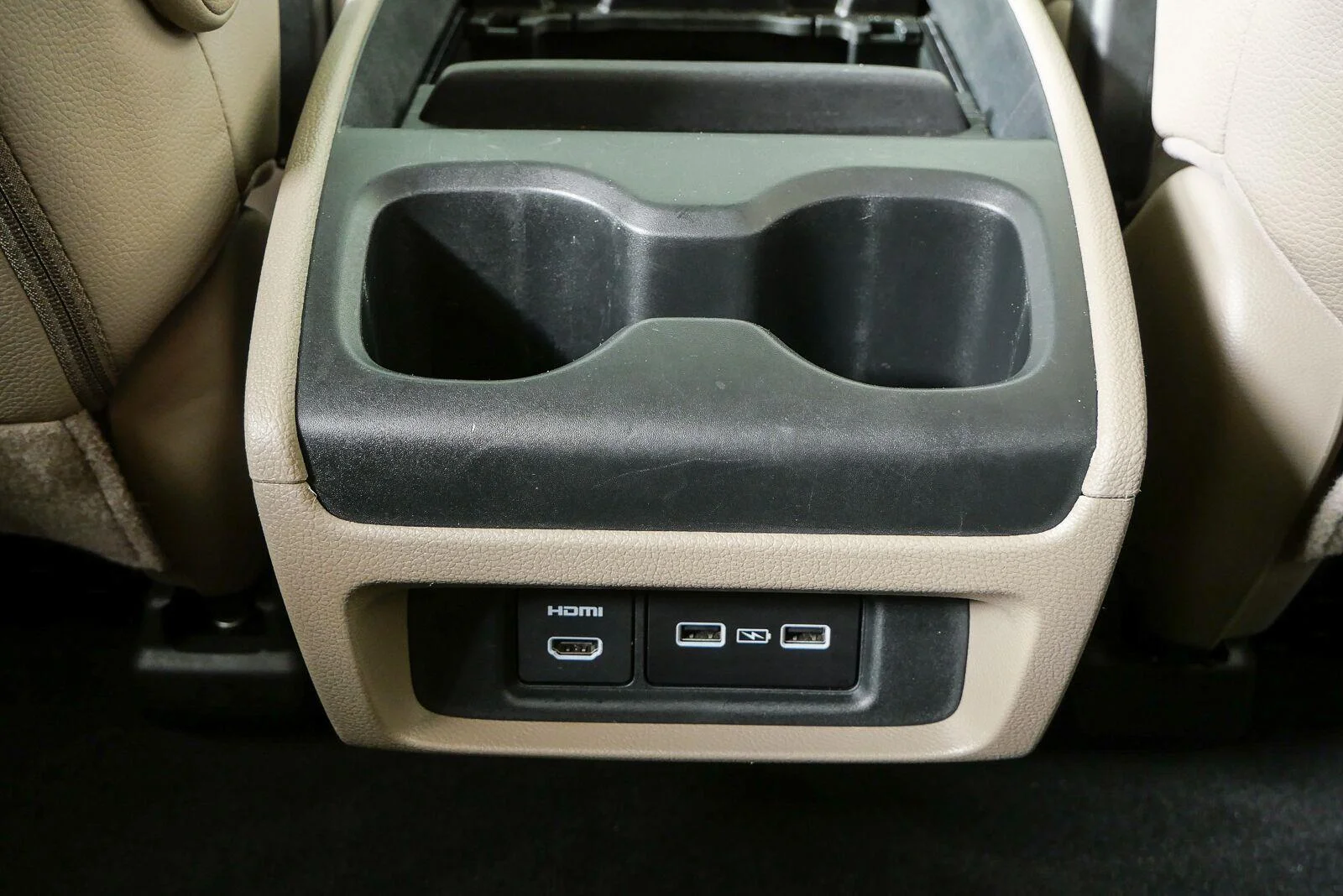 Used 2024 Platinum White Pearl Honda Touring image 18