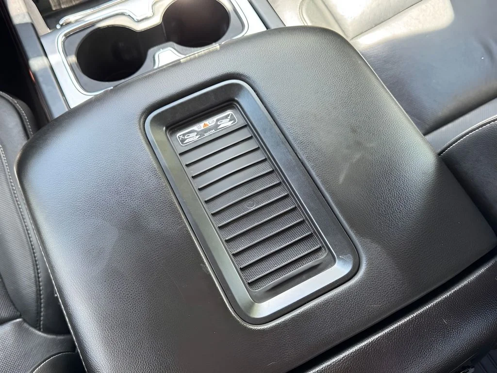 Used 2018 Black GMC SLT image 20