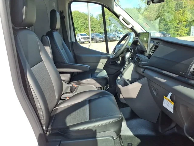 New 2027 Oxford White Ford Base image 29