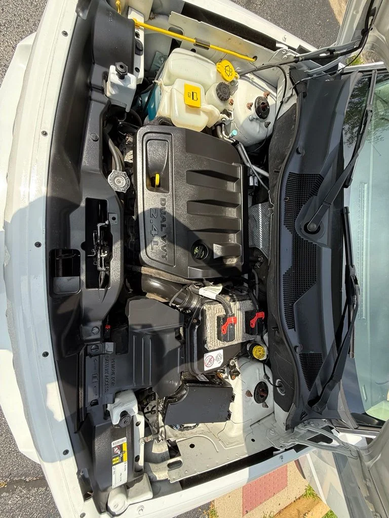 Used 2015 White Jeep Sport image 23
