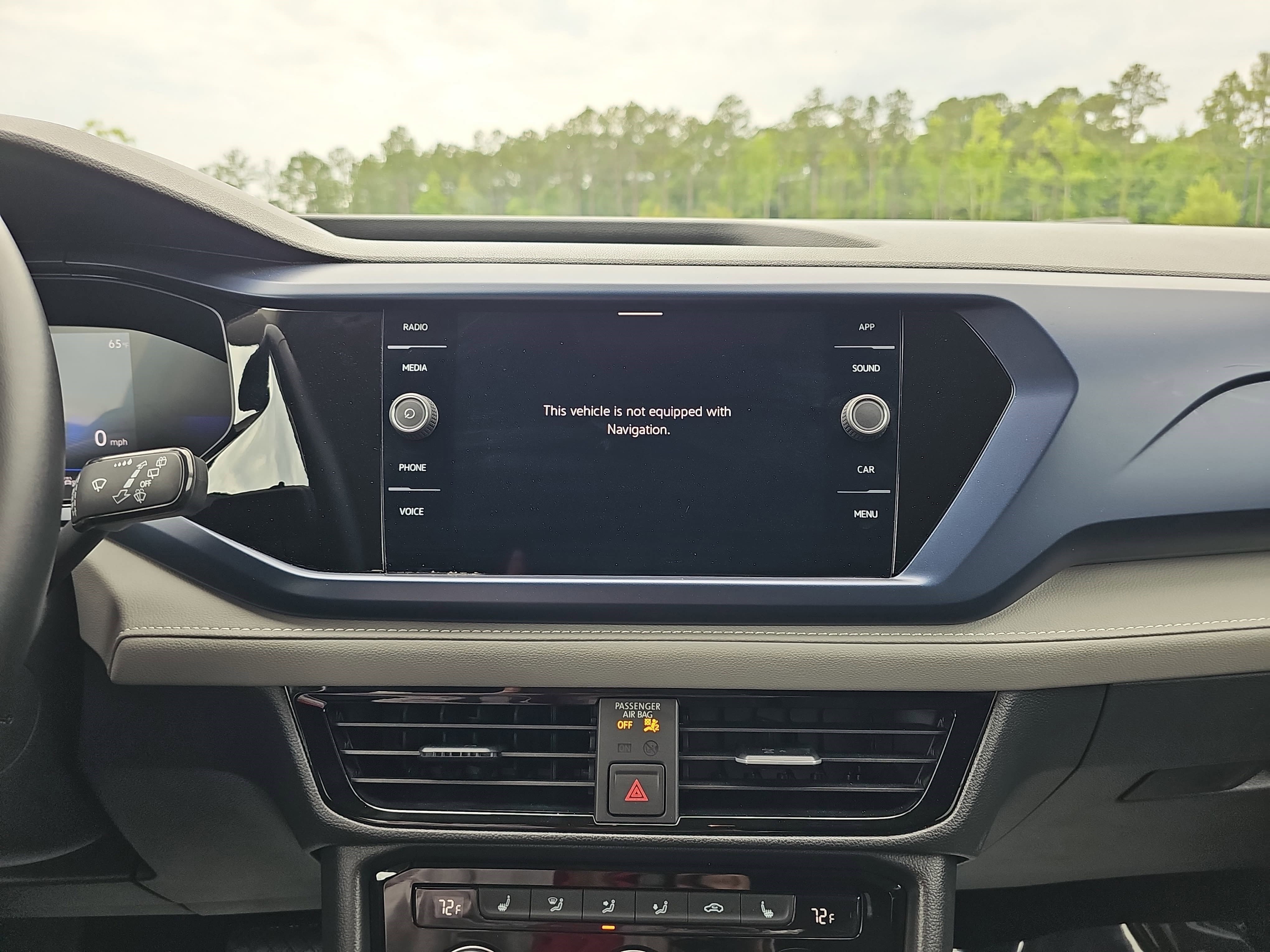 2024 Volkswagen Taos SE - Photo 22