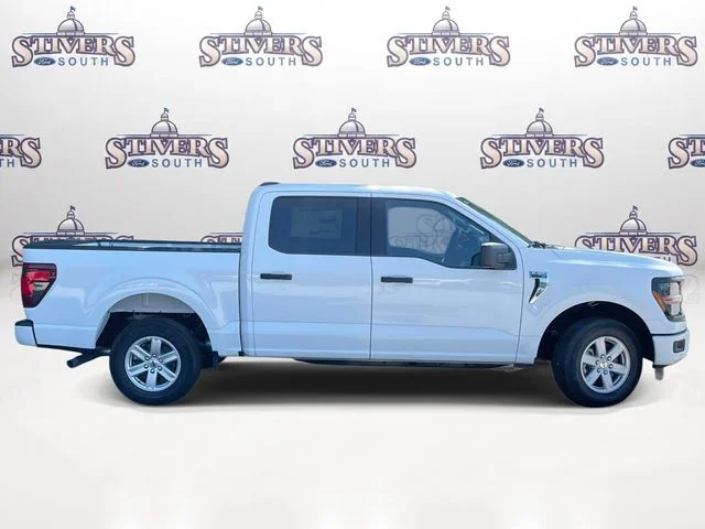New 2026 White Ford XLT image 2