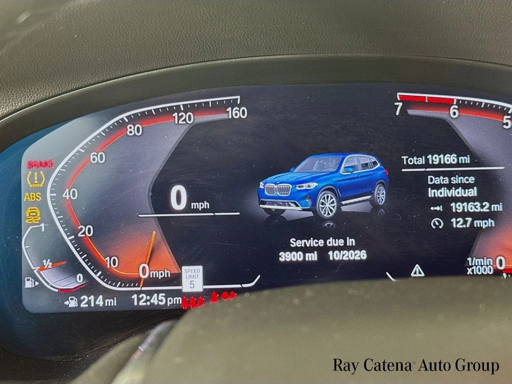 Used 2024 Blue BMW xDrive30i image 12