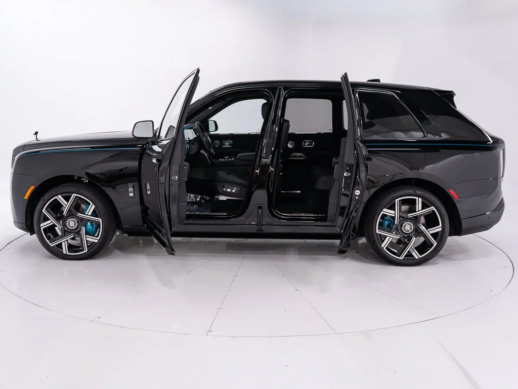 New 2027 Black Diamond Rolls-Royce  image 9