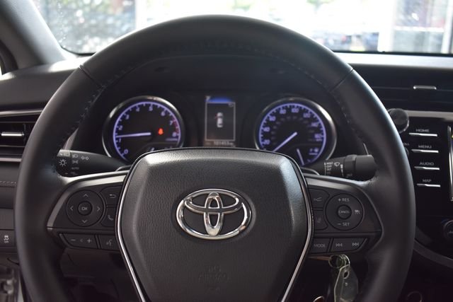 Used 2019 Silver Toyota SE image 26